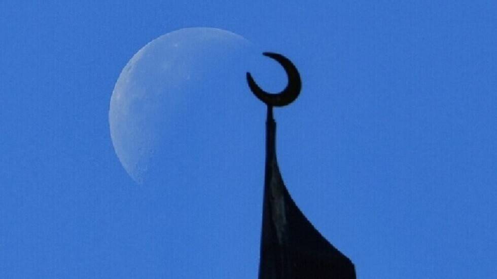دول عربية تعلن الخميس الـ13 من مايو أول أيام عيد الفطر السعيد