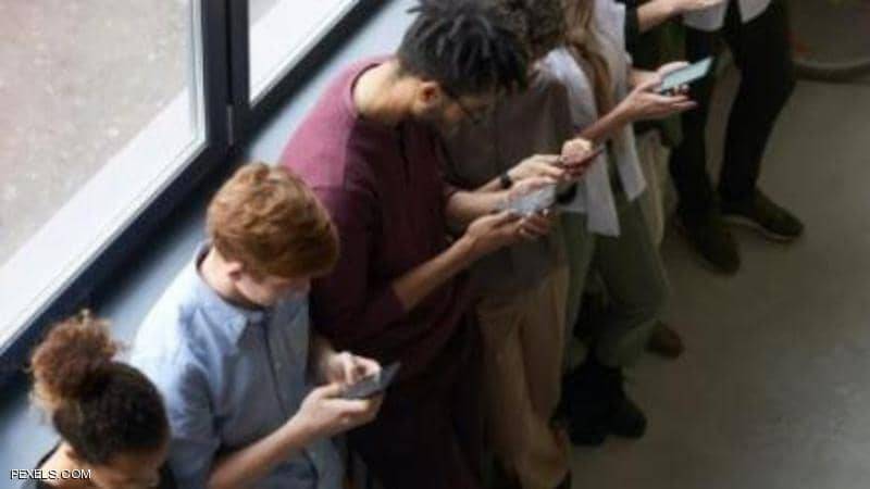 للطلاب فقط.. تخلص من متلازمة تصفح الهاتف قبل الامتحانات