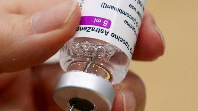 سبب التجلطات المميتة الناتجة عن اللقاحات بات معروفاً... إليكم التفاصيل