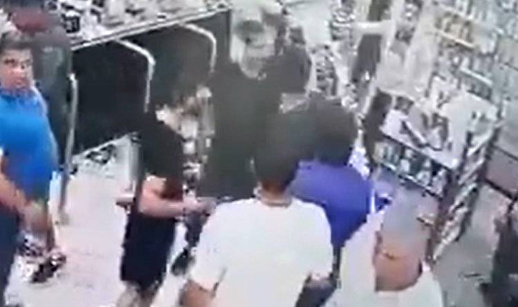 بالفيديو: إشكال داخل صيدلية