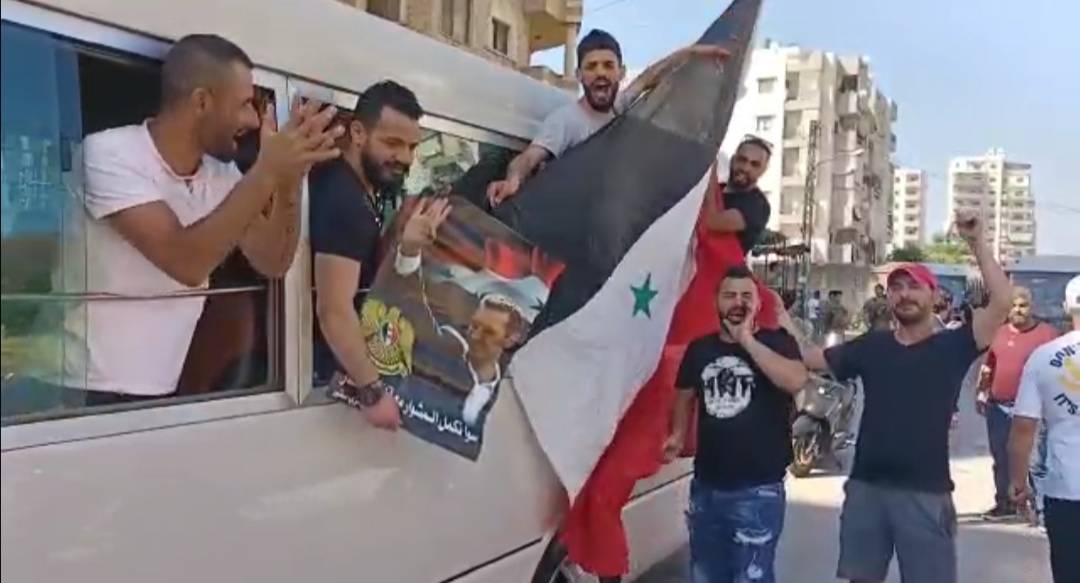 حافلات نقلت سوريين من طرابلس إلى بيروت لانتخاب رئيس
