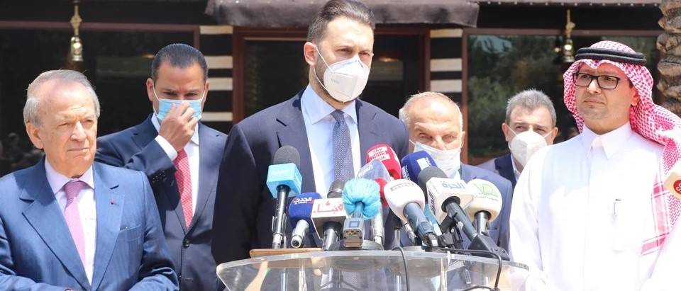 البخاري استقبل تيمور جنبلاط ووفد من "القوات"