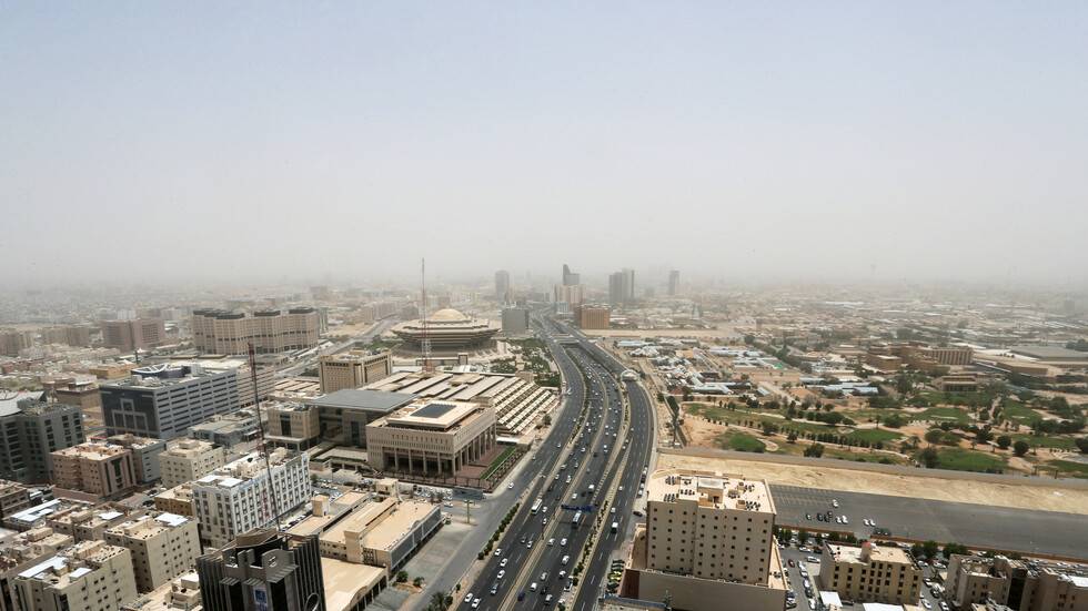 السعودية تسجل 1047 إصابة جديدة بكورونا مقابل 886 أمس