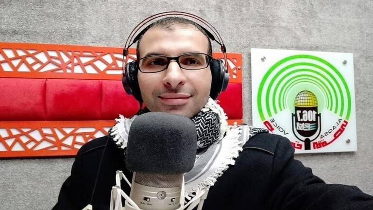 استشهاد مذيع فلسطيني جراء استهداف منزله في غزة من قبل الطيران الإسرائيلي
