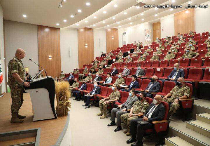 قائد الجيش: حريصون على تحصين العلاقة مع القضاء الإداري