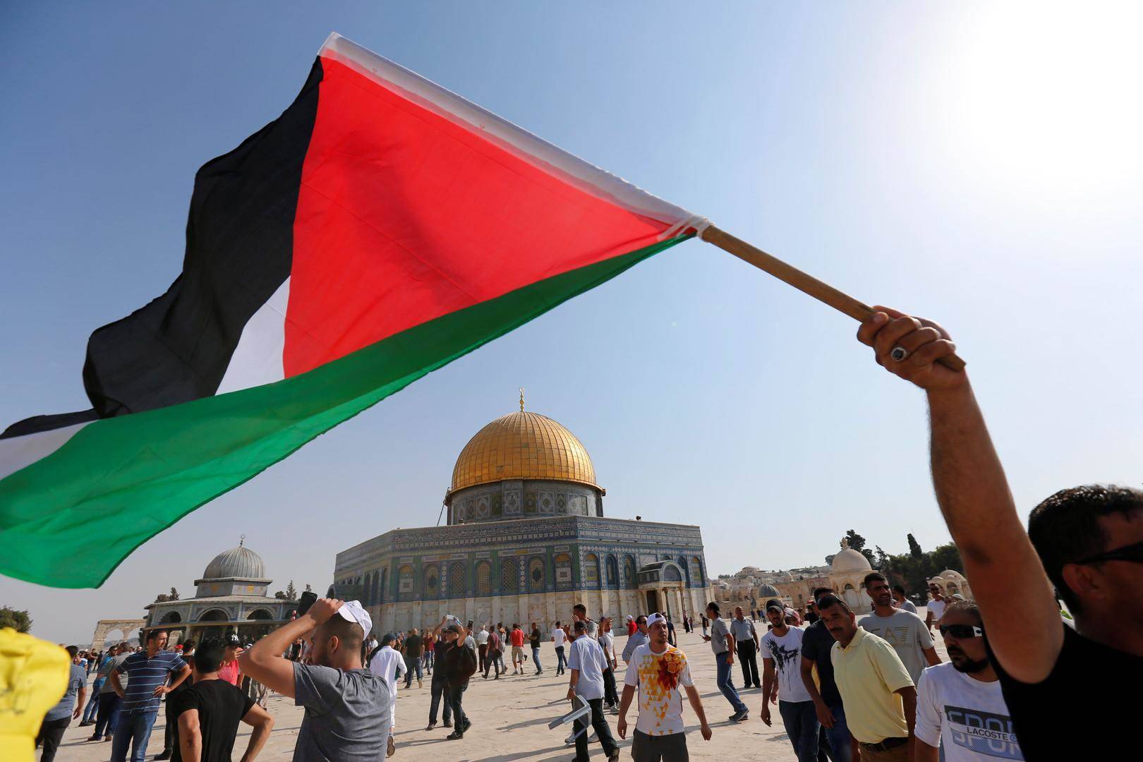 وقفة في الطريق الجديدة نصرة لفلسطين