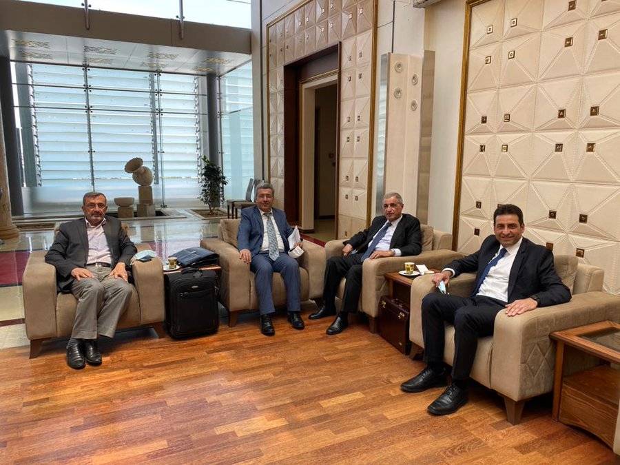 هاشم وعزالدين في طهران للمشاركة في اجتماع للجان البرلمانات الاسلامية
