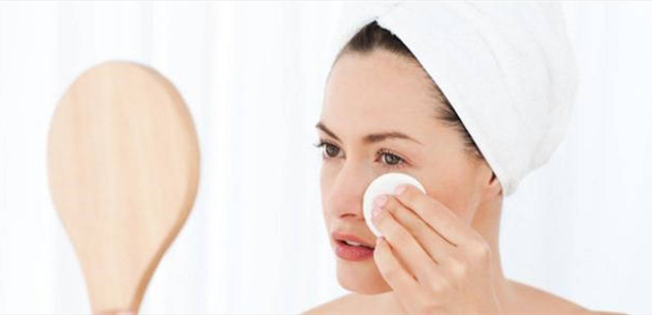 هكذا تزيلين مساحيق التجميل بالطريقة الصحيحة!