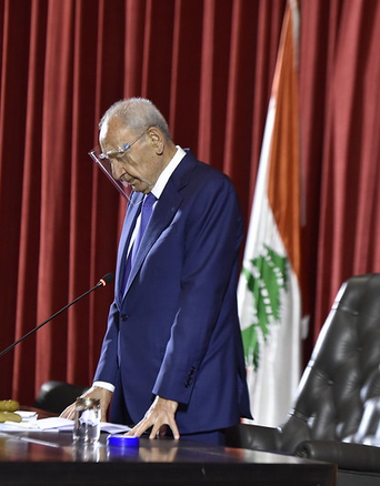 بري أرجأ الجلسة تحاشياً لأي انفجار طائفي ... ولكن
