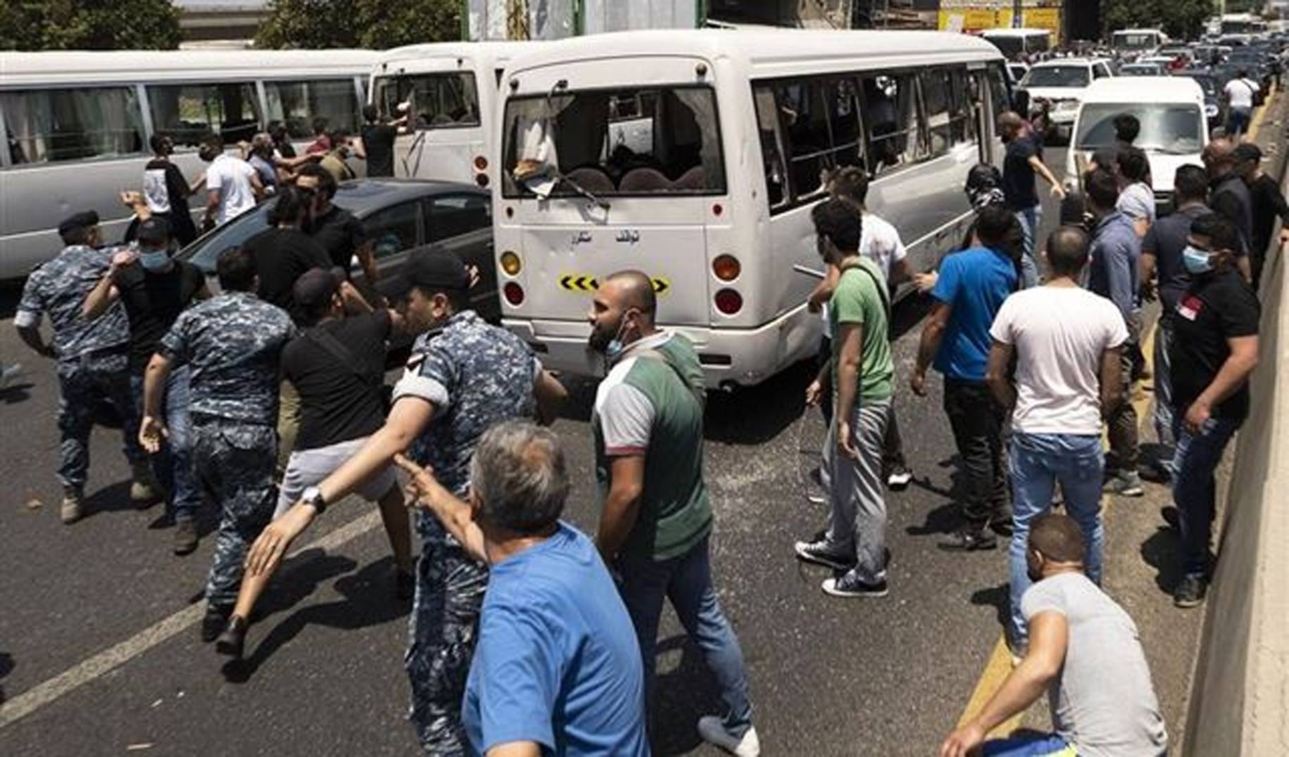 ماذا حصل مع شباب طرابلس عند نهر الكلب : الرواية الكاملة ؟! ...