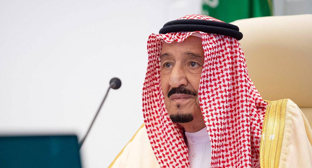 قادة الإمارات يعزون الملك السعودي