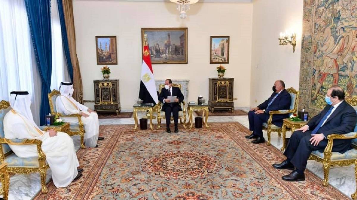 السيسي يتلقى دعوة رسمية من أمير قطر لزيارة الدوحة