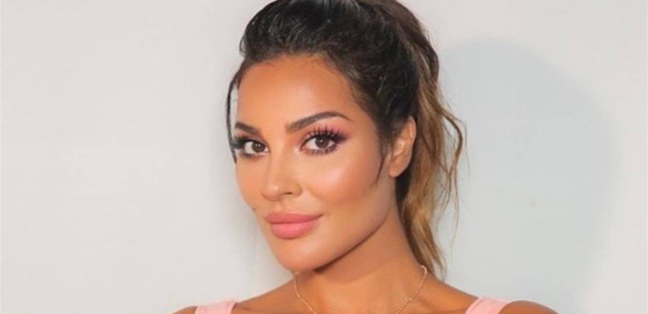 نادين نسيب نجيم من دون أي نقطة ماكياج.. شاهدوا كيف بدت (صورة)