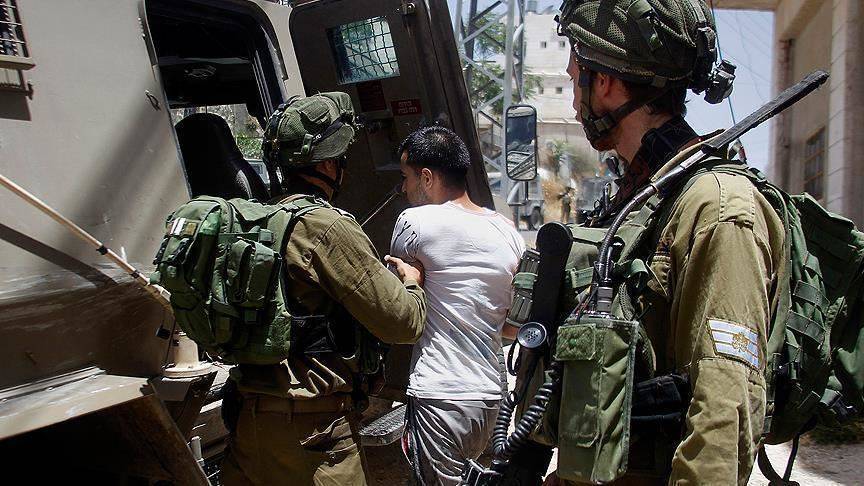 الاحتلال يعتقل 45 فلسطينياً بينهم أطفال