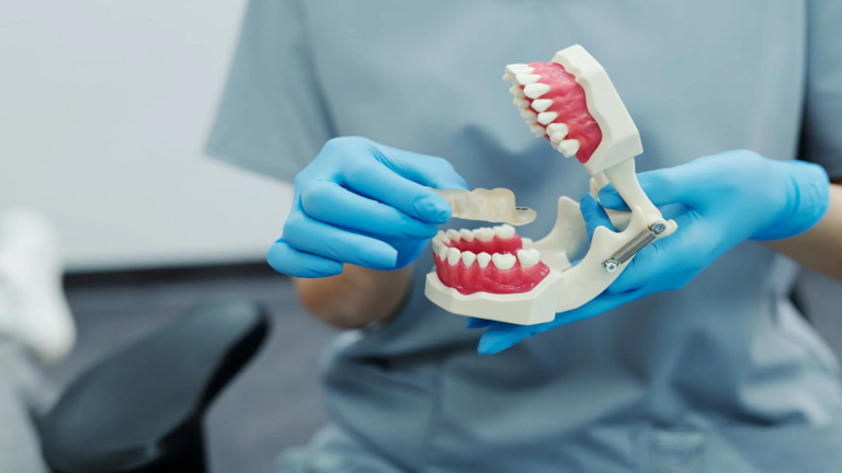 نصائح منزلية لتجنب الطوارئ الطبية المرتبطة بصحة الأسنان!