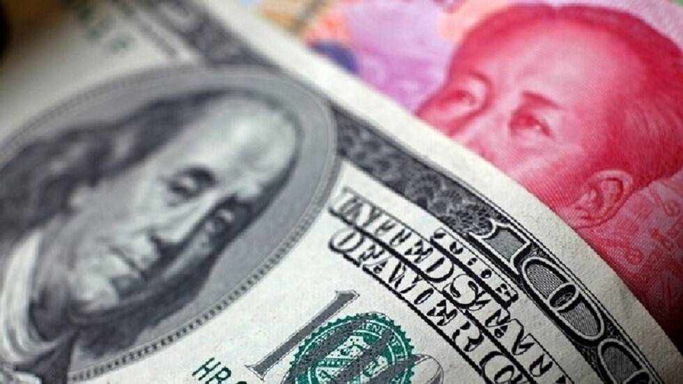 اليوان الصيني يصعد أمام الدولار إلى أعلى مستوى منذ مايو 2018