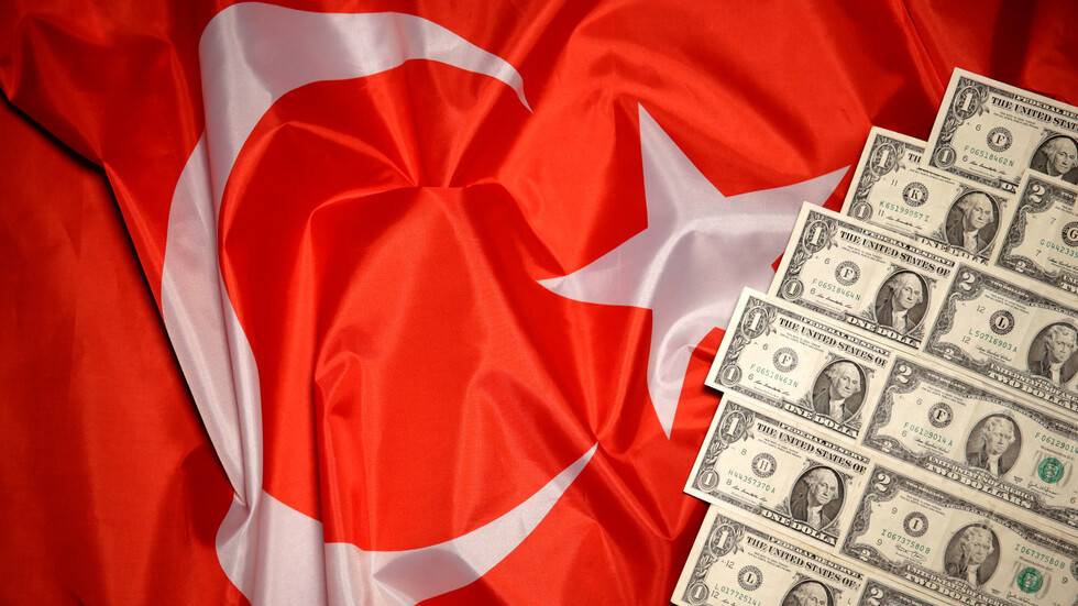 الليرة التركية تبلغ قاعا جديدا