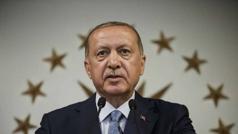 أردوغان يستقبل دقلو في إسطنبول