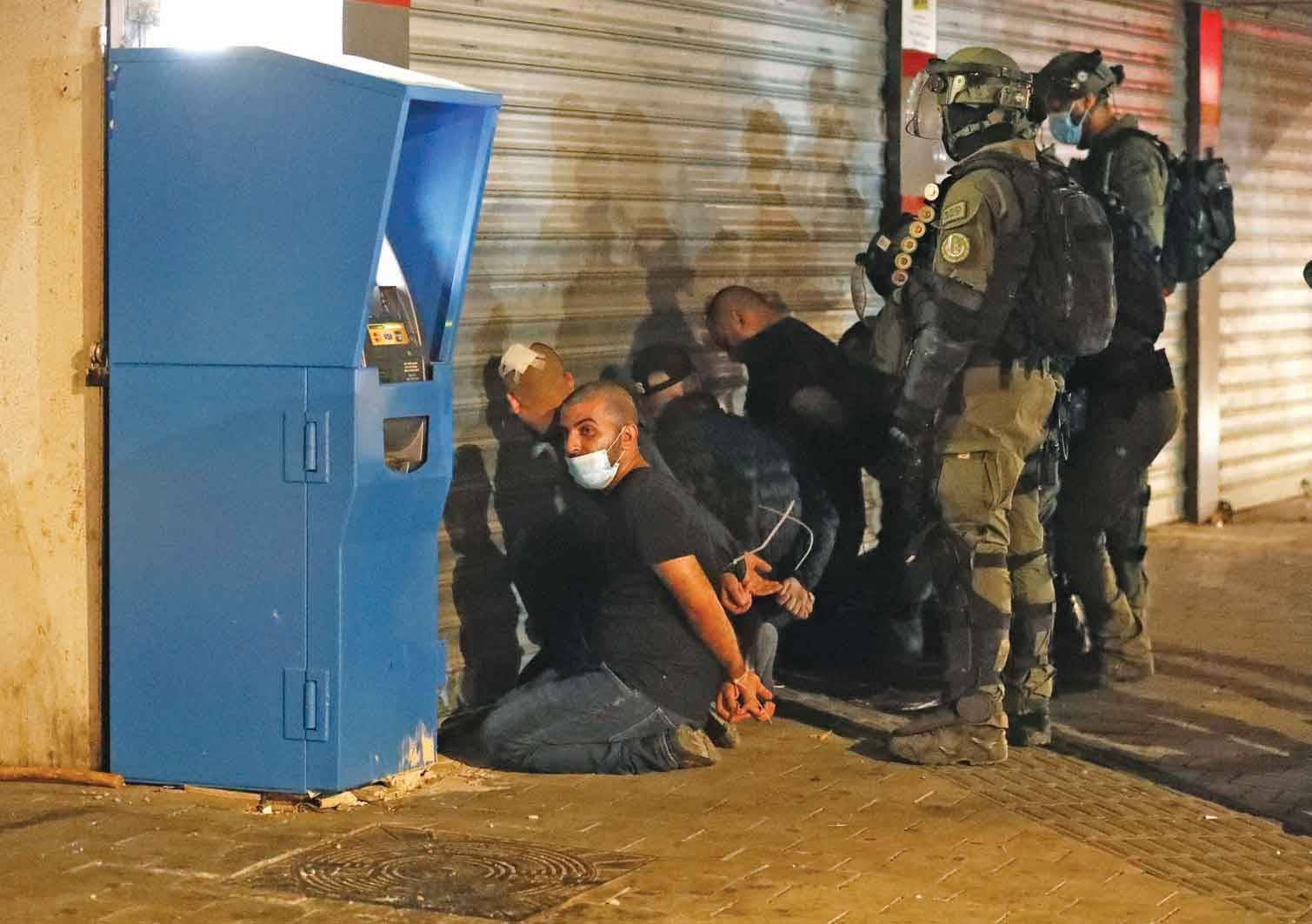 مداهمات واعتقالات في القدس
البنتاغون يدعم إرساء أمن دائم بين الفلسطينيين و «اسرائيل»
