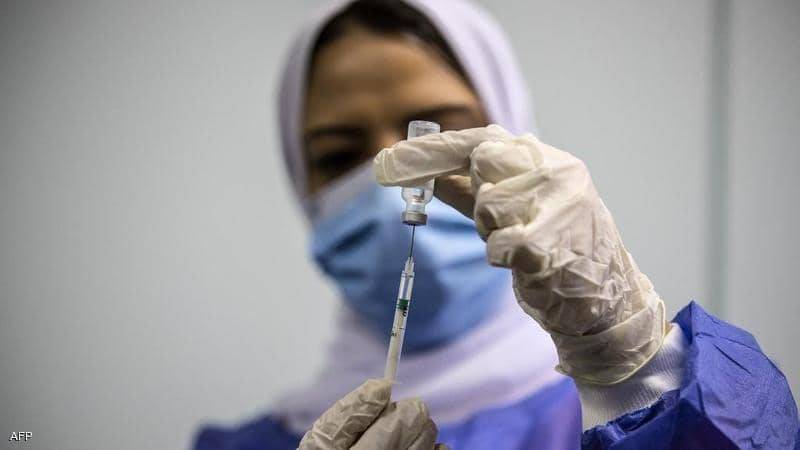 أول لقاح مصري ضد كورونا.. كشف تفاصيل التجارب وخطط الإنتاج