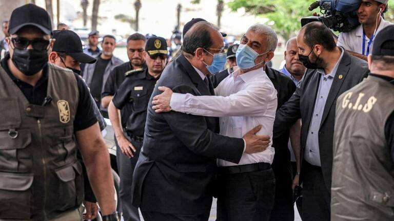 "حماس": زيارة ممثل السيسي لقطاع غزة بداية عملية وإعلان حقيقي لإعادة الإعمار وتحسين الأوضاع