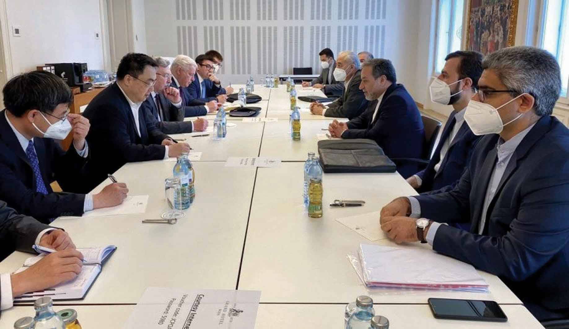 مباحثات فيينا: الجولة الحالية قد تكون الأخيرة
إيران: المباحثات مع السعودية مستمرة