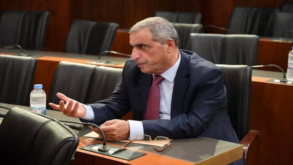 هاشم: مناخ الإعتذار عن التأليف موجود في دوائر الحريري