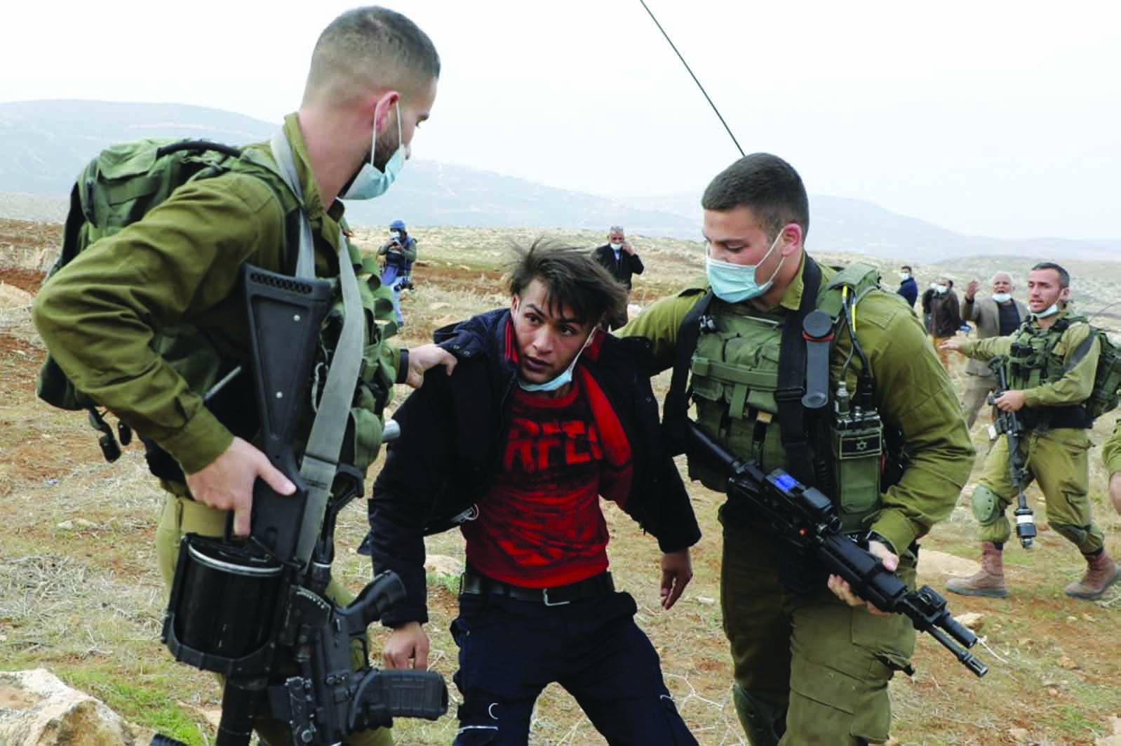 الاحتلال يقمع مسيرة للفلسطينيين منددة بالاستيطان ومنظمات صهيونية تدعو لمسيرة بالقدس المحتلة