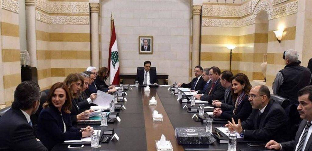 طرح حكومة إنتخابات يُطيح بالمبادرات الإنقاذية