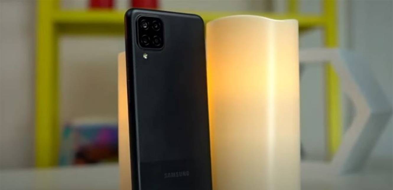 "سامسونغ" تكشف عن هاتفها الجديد من أسرة "Galaxy"