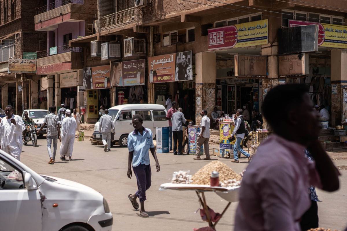 وزير المالية السوداني: سنواصل تحرير الاقتصاد.. والمواطن سيعاني كثيراً