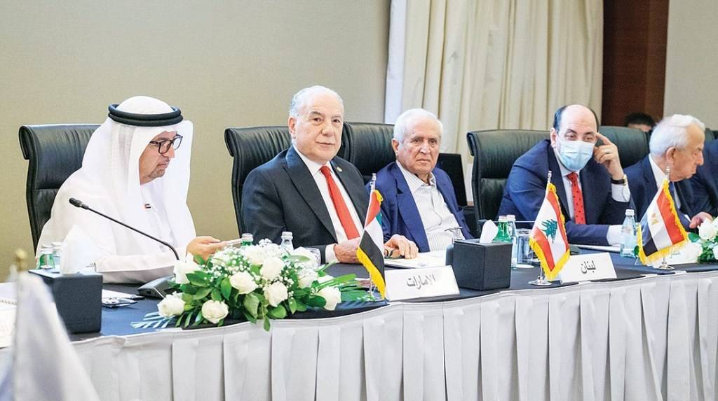دبوسي شارك في الاجتماع التحضيري لاتحاد الغرف التجارية في الإمارات العربية