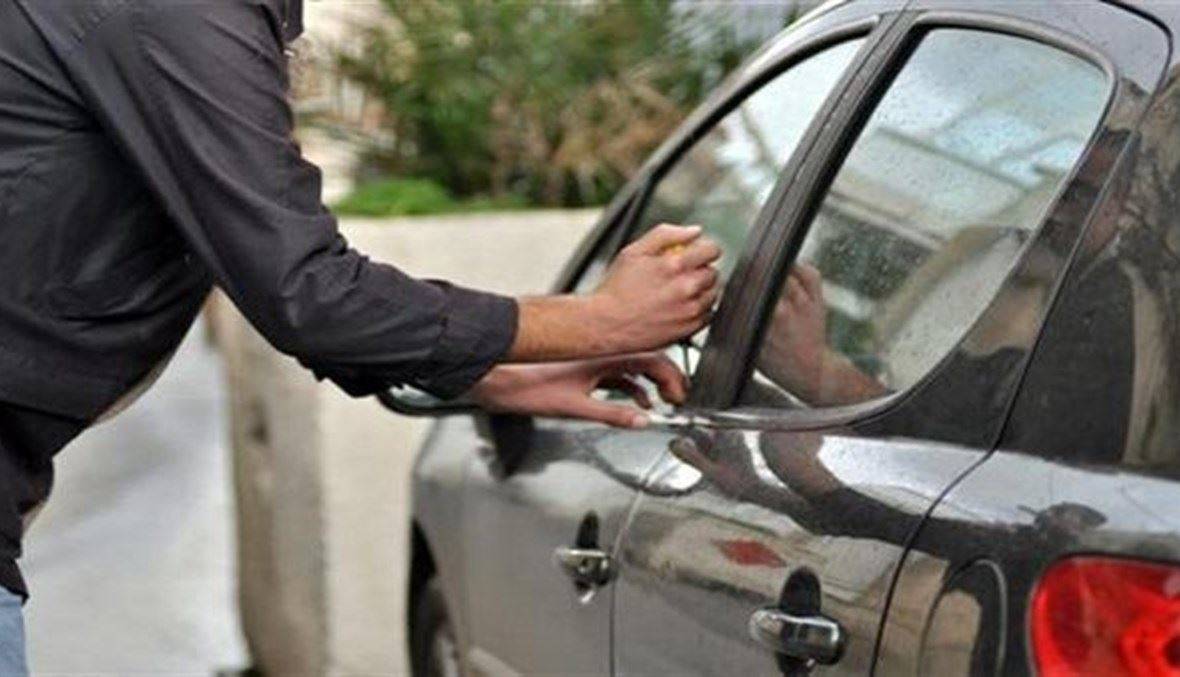 سرقة سيارة من حي البساتين في بعلبك