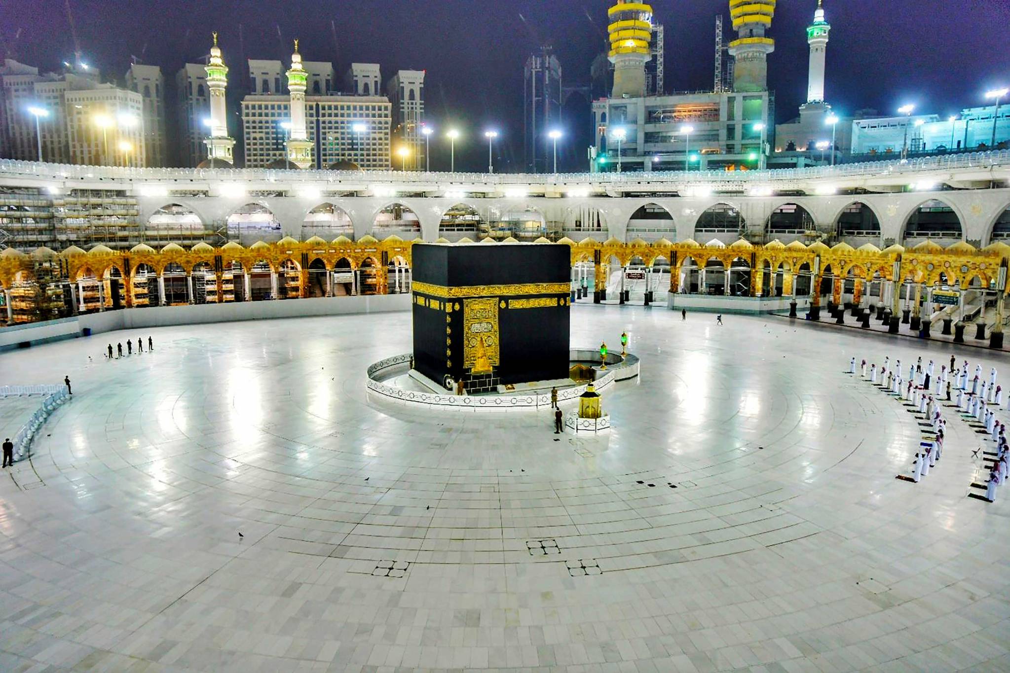 السعودية تعلن اقتصار الحج هذا العام على المواطنين والمقيمين