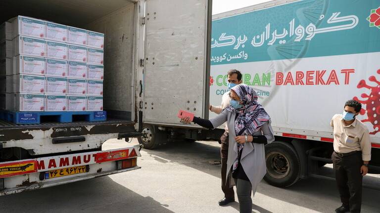 إيران تبدأ استخدام لقاح محلي في التطعيم ضدّ كورونا