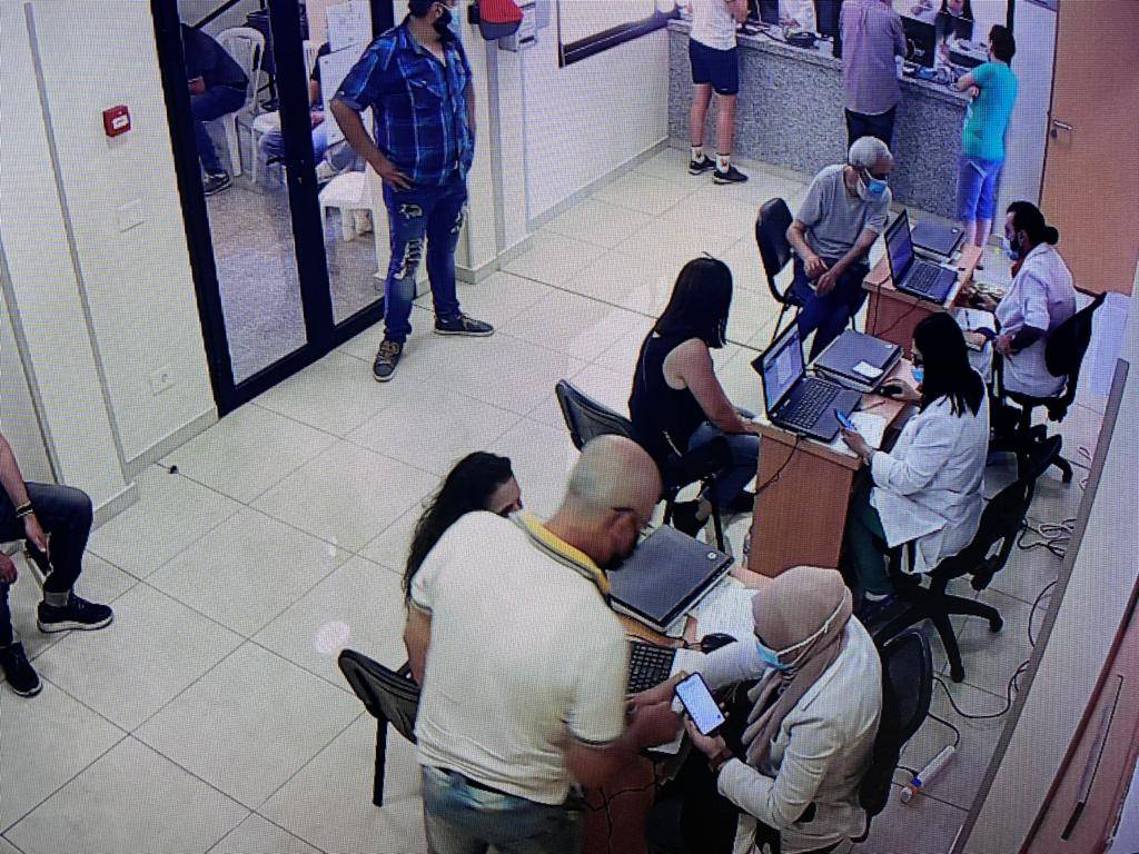 إقبال جيد على التلقيح في مستشفى بعبدا