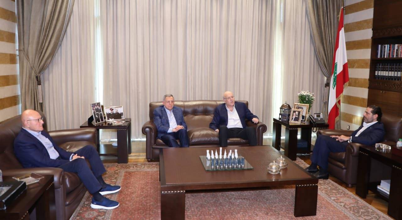 مسار التشكيل بين الحريري وورؤساء الحكومات السابقين