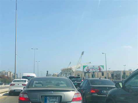 زحمة سير خانقة من أوتوستراد خلدة حتى المدينة الرياضية