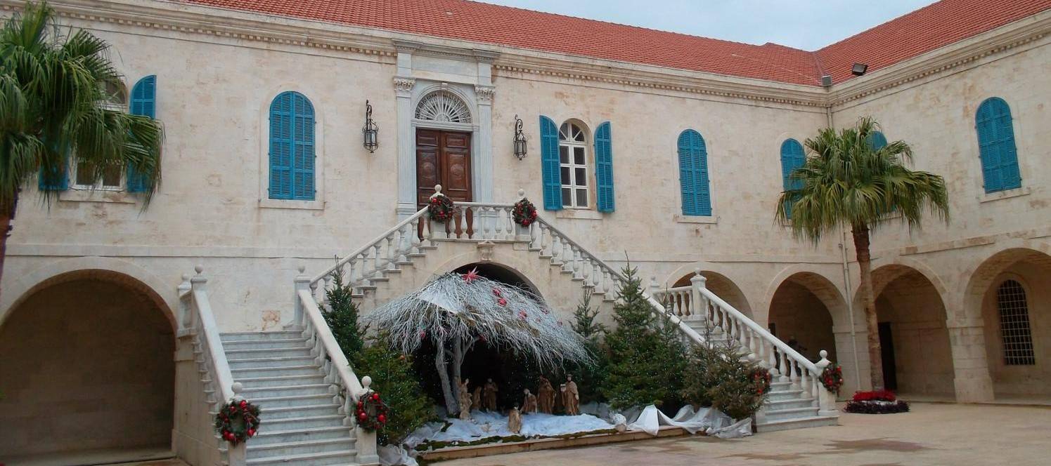 مصلحة لبنان أولاً
