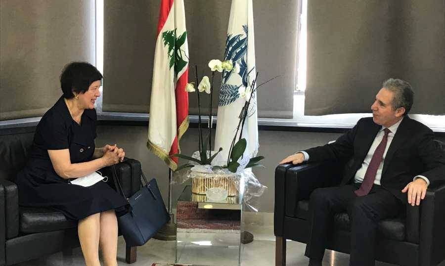 وزني بحث الأوضاع مع منسقة الأمم المتحدة