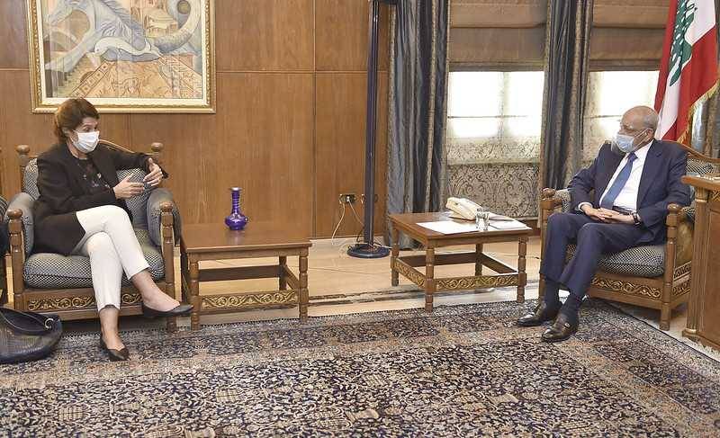 بري يلتقي السفيرة الفرنسية