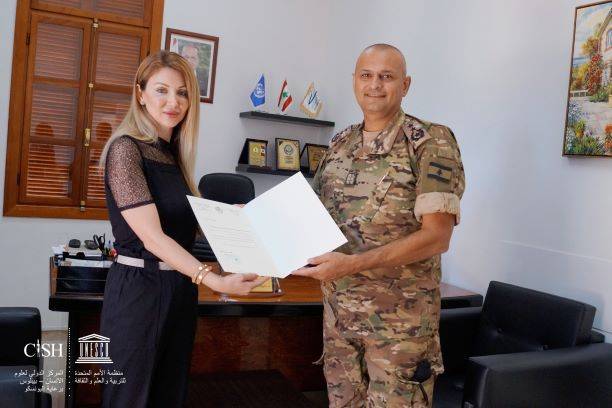 أبي شديد  استقبلت ممثل قائد الجيش في زيارة تقدير وشكر