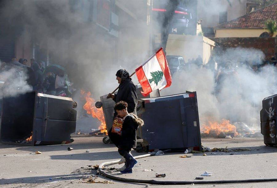 "في بيروت مشهدَيْن... على اللبناني أن يختار"
