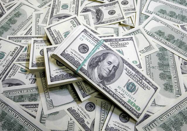 الإنتشار اللبناني رئة لبنان الإقتصادية بتحويلات مالية تنعش 250 ألف عائلة