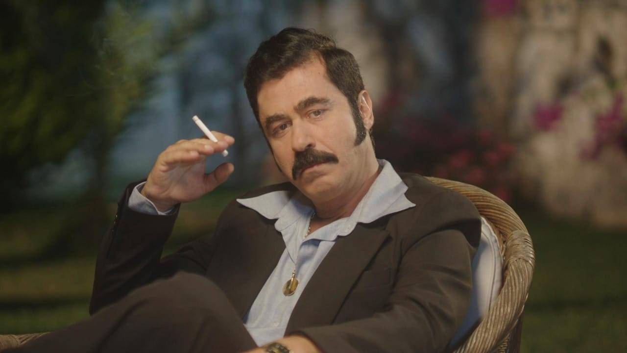 بالصورة- هذا ما كشفه علي منيمنة عن نهاية "رصيف الغرباء"!