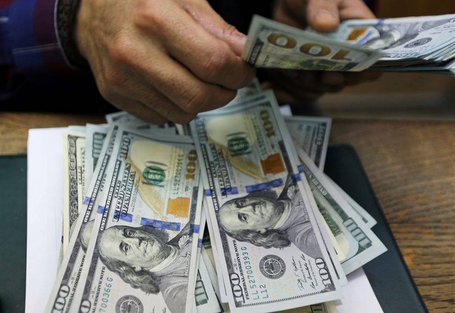 دولار السوق السوداء يقفل على ارتفاع... هذا ما سجلّه مساءً