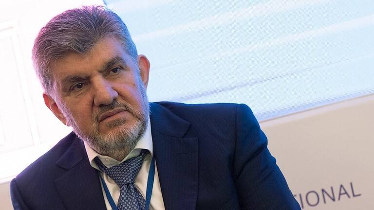 أذربيجان تصدر مذكرة بحث دولية بحق رئيس اتحاد أرمن روسيا
