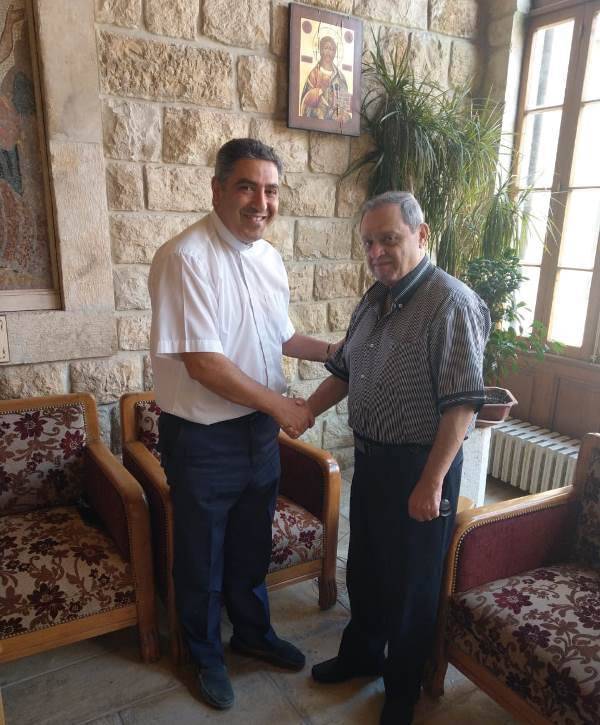 جمعية البيئة والصحة زارت الأرشمندريت سعد في زحلة