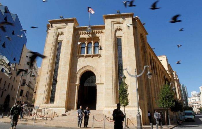مشروع البطاقة التمويلية قيد الدرس...