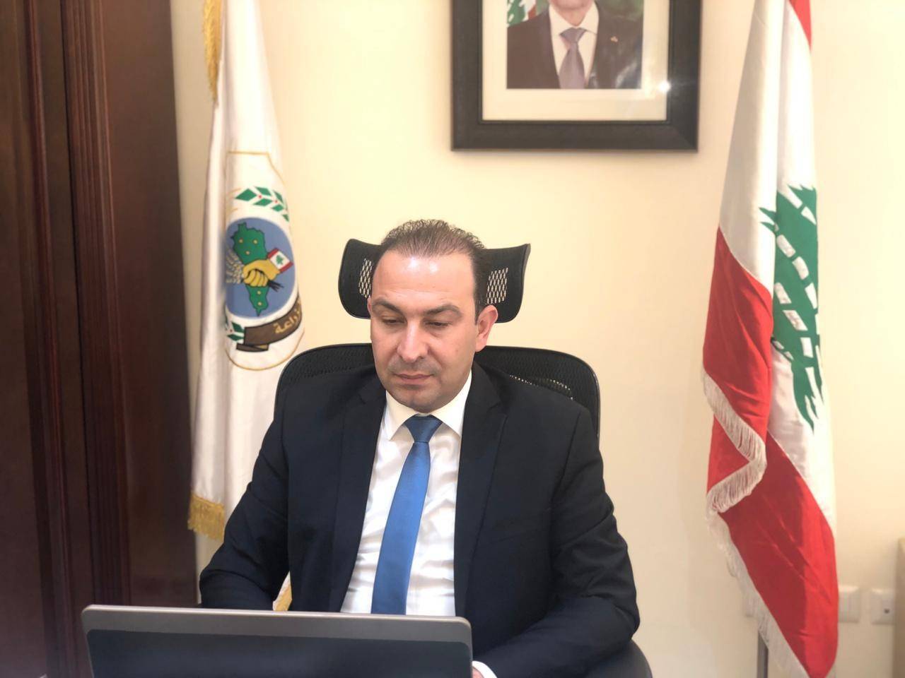 قراران عن سعر الحليب الطازج وإلغاء الإذن المسبق لتصدير الحمضيات